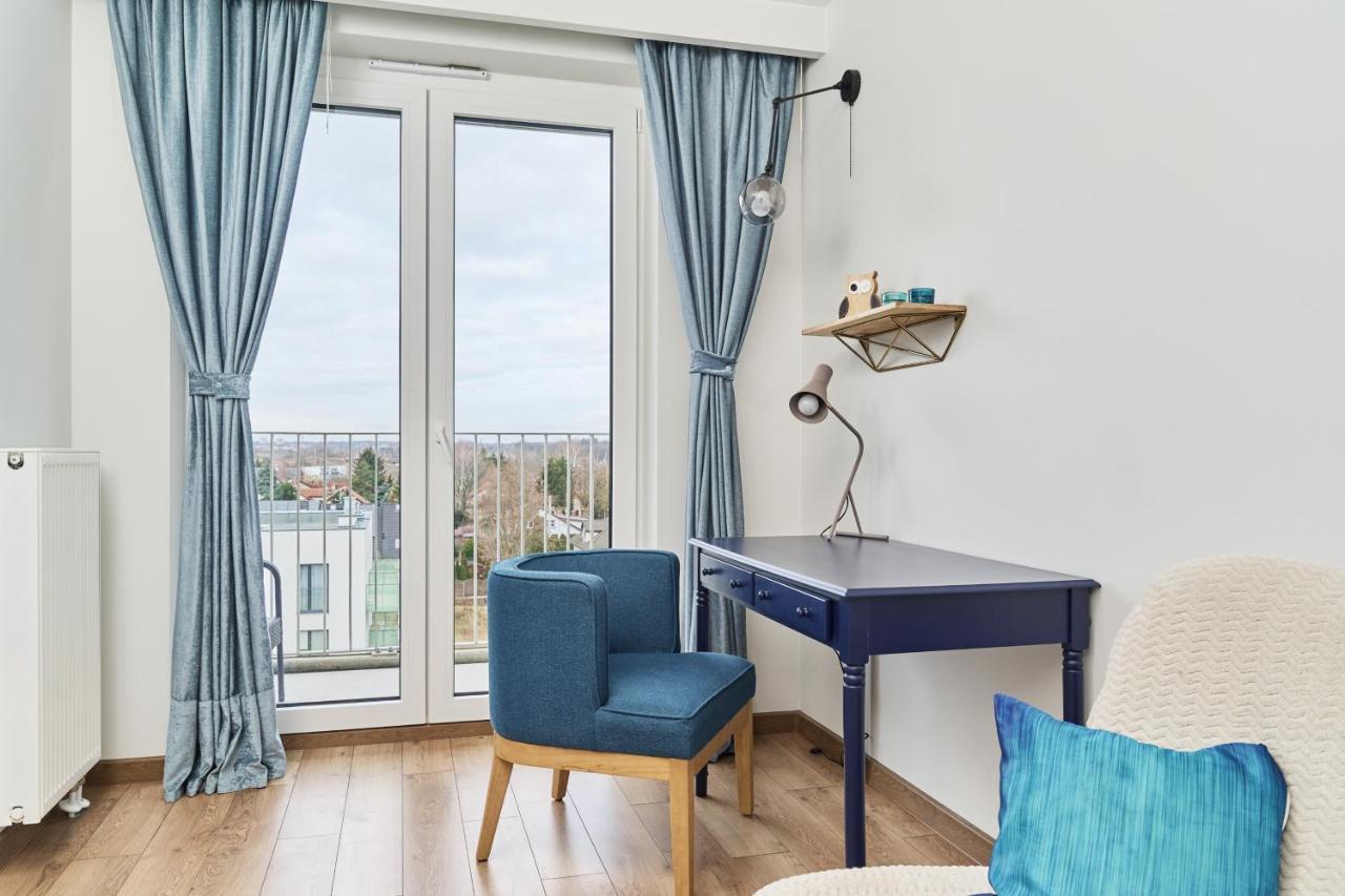 Tawryczewskiego By Renters Apartment